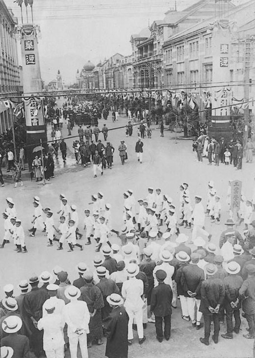 Civilians gathering for Crown Prince Hirohito's visit, near Taihoku rail station, Taiwan, 16 Apr 1923