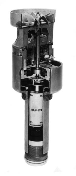 Cutaway view of a proximity fuze for aerial bombs developed by Section E for the United States Army Air Corps. Rather than relying on a battery, this design employs a turbine driven by external blades.