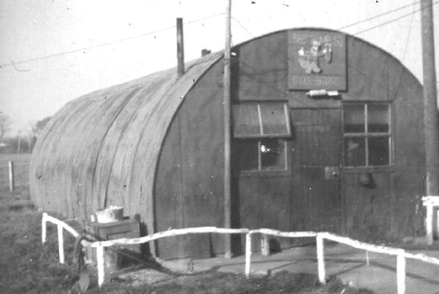 A barracks hut at RAF Thurleigh, Bedfordshire, England, circa 1944.