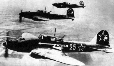 Il-2 aircraft in flight, 1940s