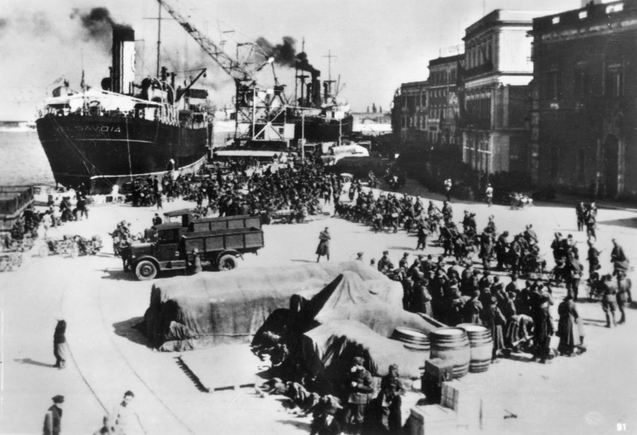 Italian troops disembarking at an Albanian port, Apr 1939