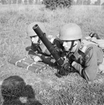 2-inch mortar team of 1st Royal Ulster Rifles, UK 1st Airborne Division in Britain, 29 Aug 1942