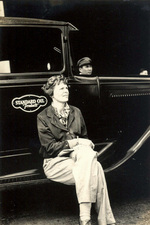 Amelia Earhart at Wheeler Field, US Territory of Hawaii, Jan 1935