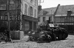 British Cruiser Mk IV tank crew repairing tank track, Blangy-sur-Ternoise, France, 26-29 May 1940