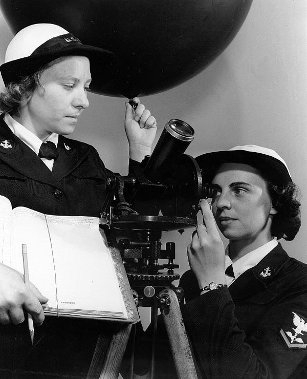 WAVES Aerographer's Mates, circa 1944