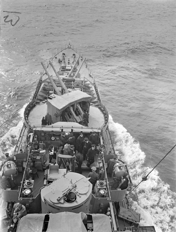 Captain Lord Louis Mountbatten on the bridge of destroyer HMS Kelvin, Sep 1940