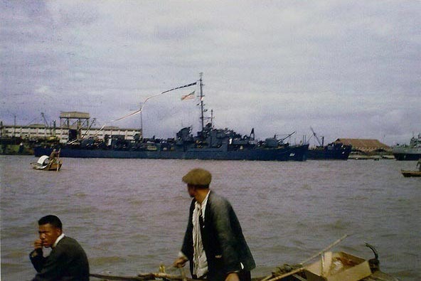 USS Saint Paul in the Huangpu River in Shanghai, China, 10 Nov 1945, photo 2 of 3