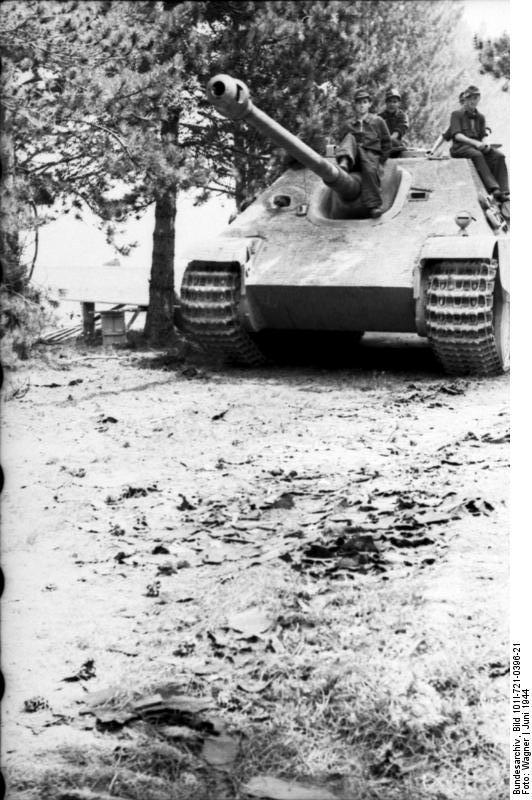 German Jagdpanther tank destroyer in France, Jun 1944, photo 1 of 2